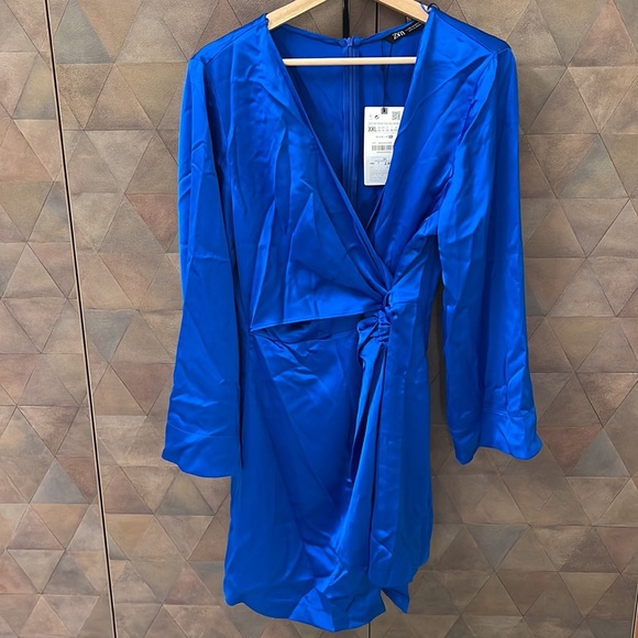 Zara dress - Picture 4 of 10